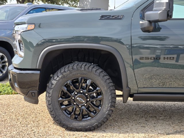 New 2026 Chevrolet Silverado 2500 LTZ w/ LTZ Plus Package AWD/4WD image 7