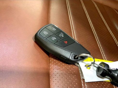 Used 2024 GMC Sierra 3500 Denali Ultimate image 11