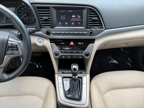 Used 2017 Hyundai Elantra Value Edition FWD image 26