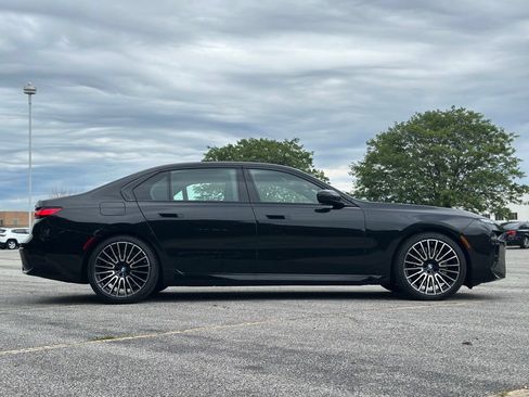 New 2026 BMW 740i xDrive AWD/4WD image 8