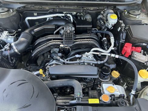 Certified 2023 Subaru Outback Limited image 9