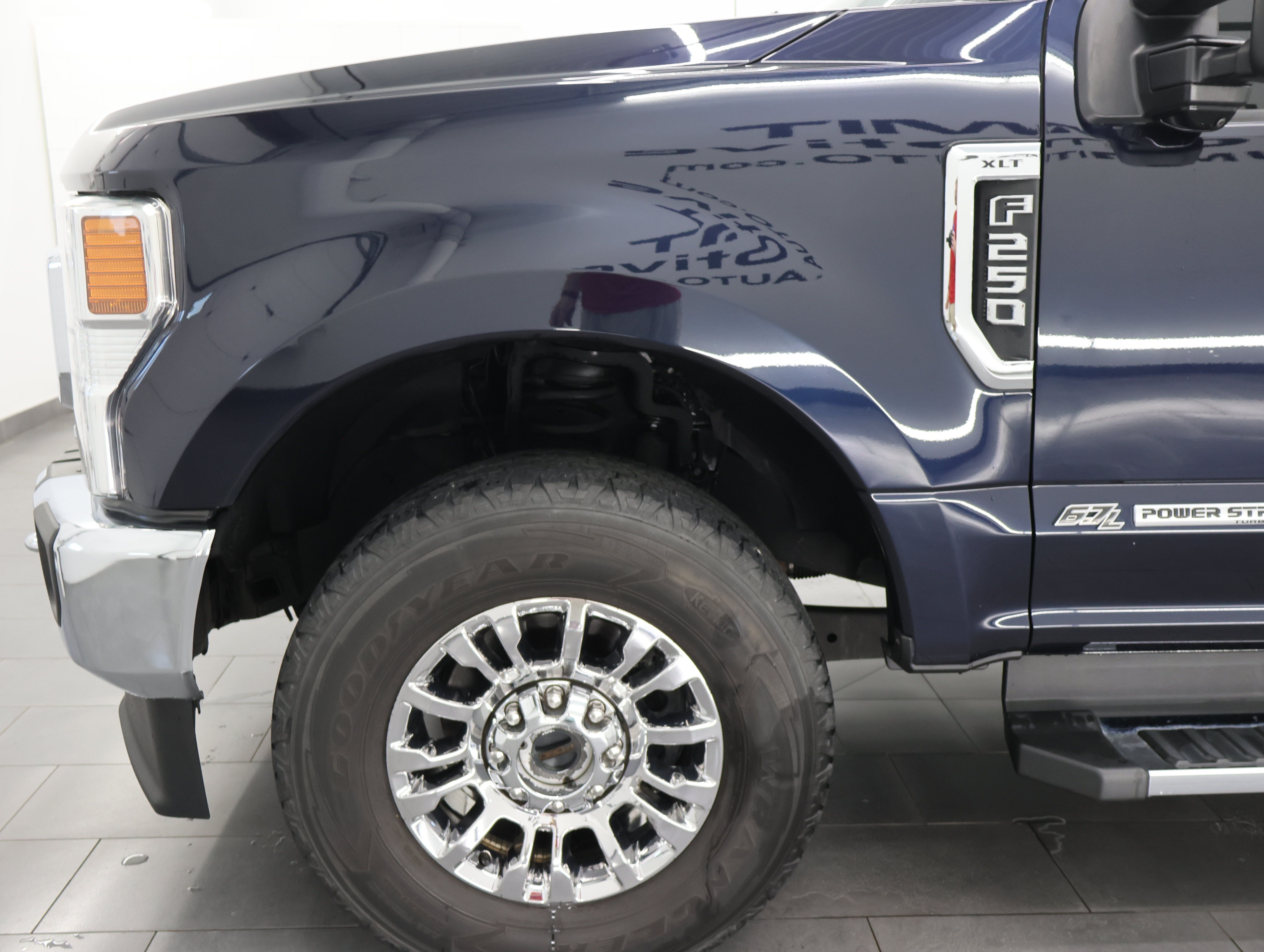 Used 2021 Ford F250 XLT w/ XLT Premium Package AWD/4WD image 34