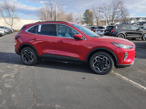 New 2026 Ford Escape Platinum w/ Premium Technology Package image 17