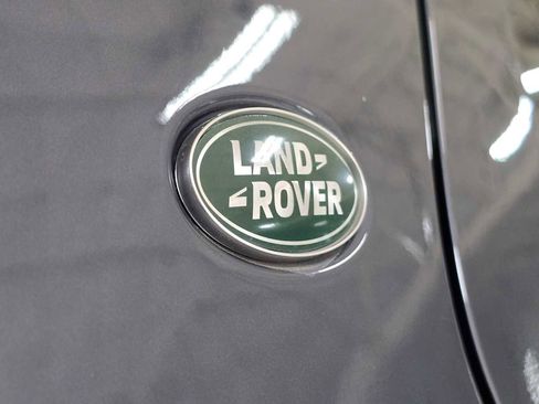 Used 2024 Land Rover Discovery Sport Dynamic SE image 16