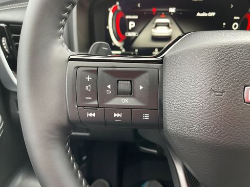 New 2026 Nissan Rogue Platinum image 14