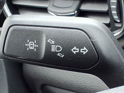 Used 2023 Ford Explorer XLT w/ Equipment Group 202A AWD/4WD image 24
