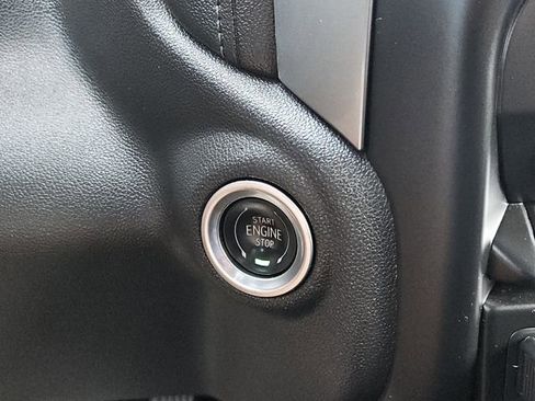 Used 2020 Chevrolet Silverado 1500 LT w/ Texas Edition image 18