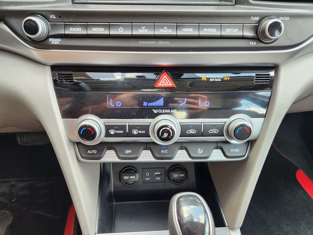 Used 2020 Hyundai Elantra SEL FWD image 21