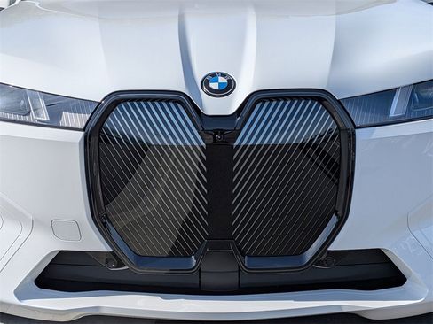 New 2026 BMW iX xDrive60 image 37