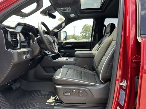 New 2025 GMC Sierra 2500 AT4X w/ AT4X AEV Edition image 14