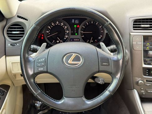 Used 2009 Lexus IS 250 w/ Preferred Accessory Pkg RWD image 11