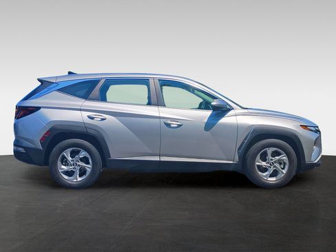 Certified 2024 Hyundai Tucson SE FWD image 4