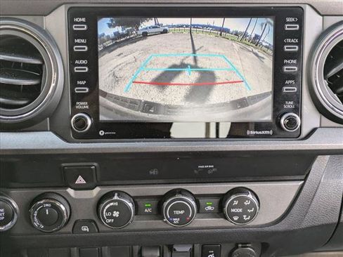 Used 2020 Toyota Tacoma TRD Sport image 11