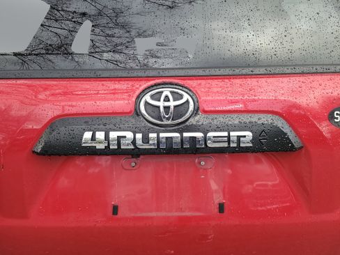 Used 2021 Toyota 4Runner TRD Off-Road Premium image 25