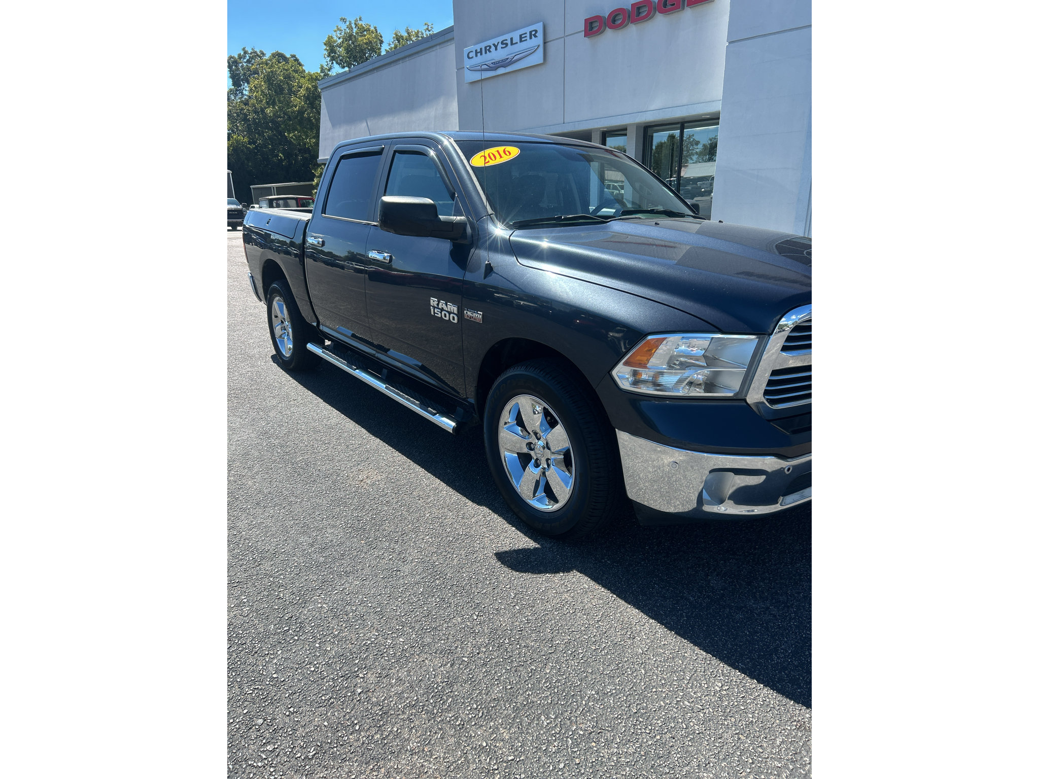 Used 2016 RAM 1500 Big Horn AWD/4WD image 2