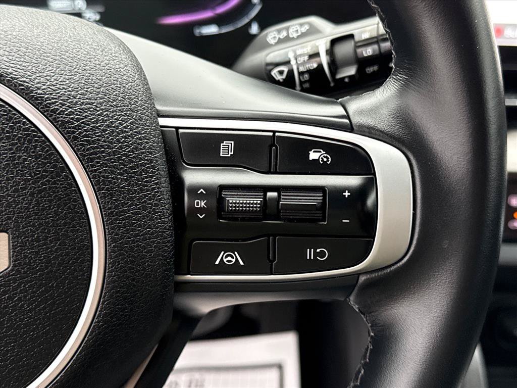 Certified 2024 Kia Sportage EX AWD/4WD image 19