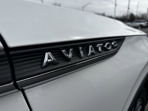 Certified 2023 Lincoln Aviator Reserve w/ Equipment Group 201A image 48