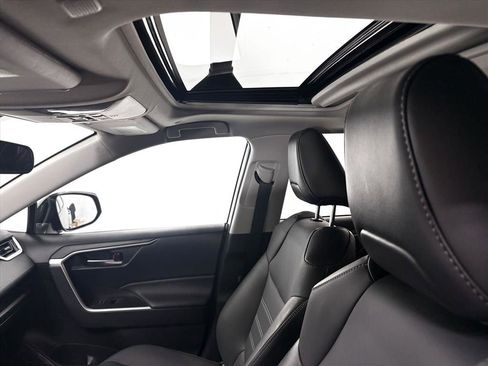 Certified 2023 Toyota RAV4 XLE Premium image 5