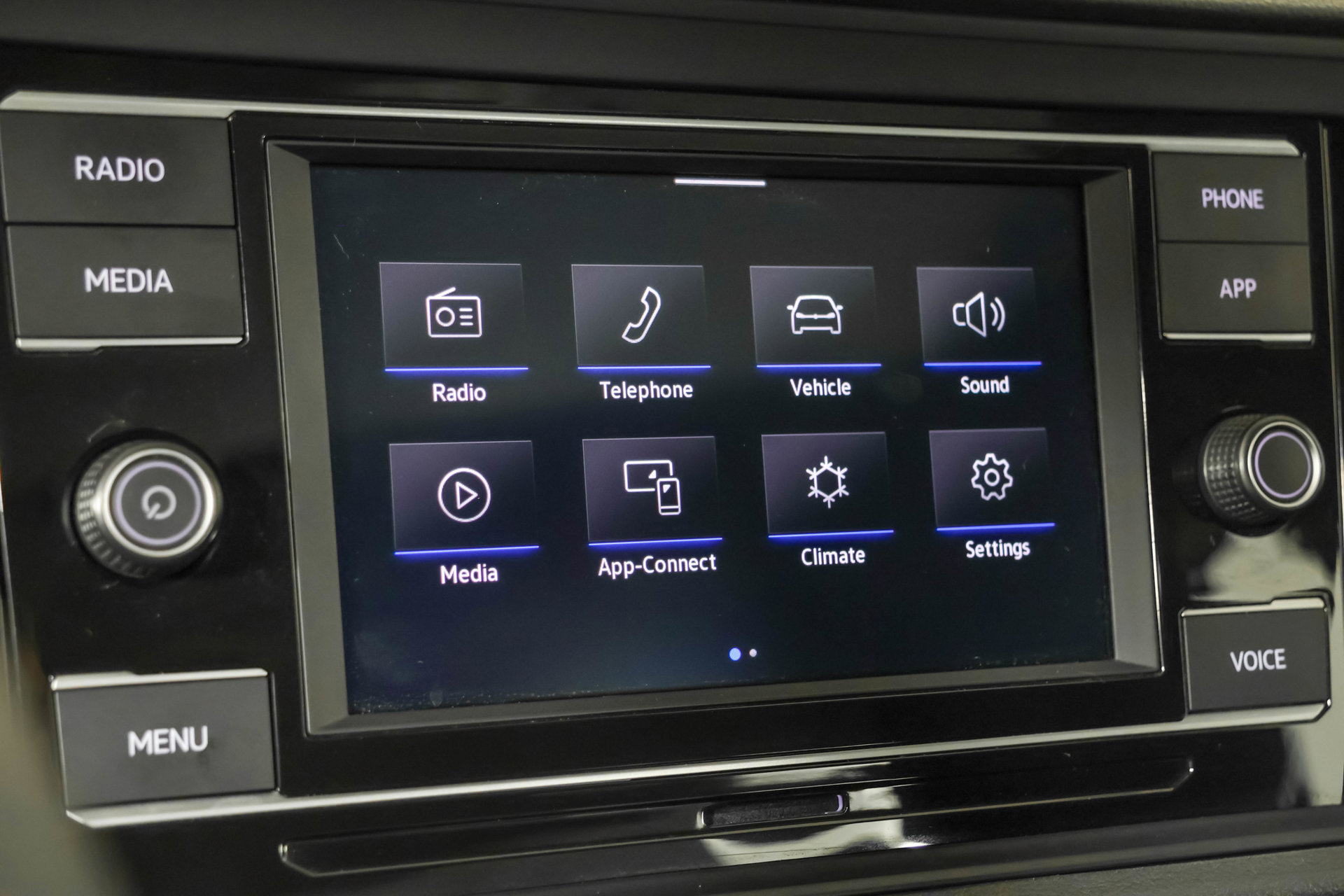 Used 2024 Volkswagen Jetta SE w/ Panoramic Sunroof Package FWD image 31