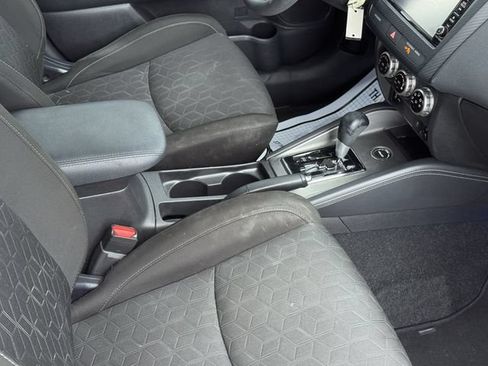 Used 2023 Mitsubishi Outlander Sport AWD image 17