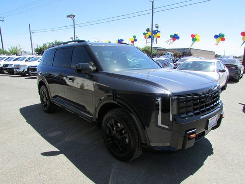 Used 2027 Kia Telluride SX Prestige X-Pro AWD/4WD image 2