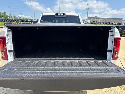New 2026 RAM 2500 Laramie AWD/4WD image 25