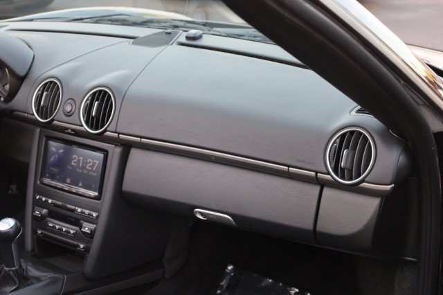 Used 2009 Porsche Boxster RWD image 38