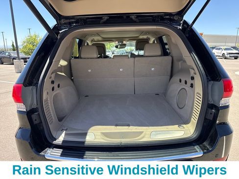 Used 2020 Jeep Grand Cherokee Overland AWD/4WD image 27