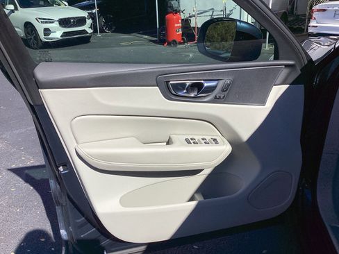 Certified 2021 Volvo XC60 T8 Inscription Expression w/ Climate Package image 14