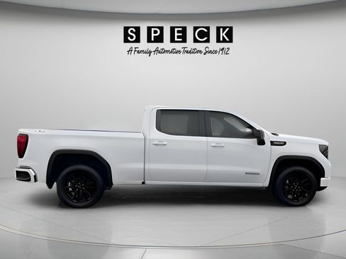 Used 2023 GMC Sierra 1500 Elevation w/ X31 Off-Road Package AWD/4WD image 9