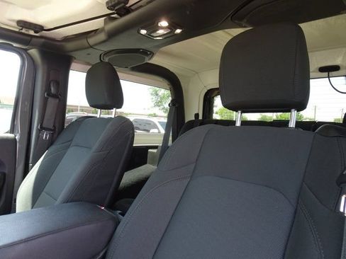 Used 2021 Jeep Wrangler Sport AWD/4WD image 12