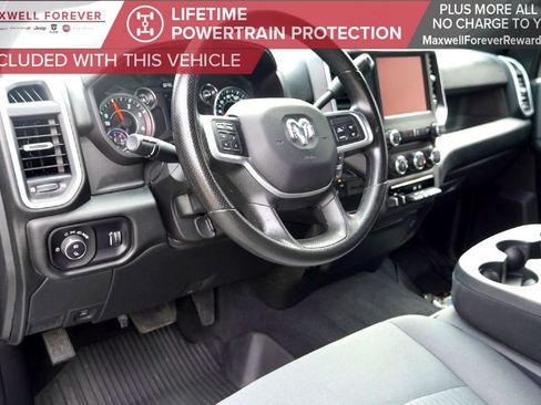 Used 2022 RAM 2500 Big Horn w/ Cold Weather Group image 13