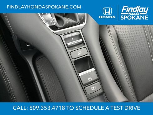 New 2026 Honda HR-V EX-L image 17