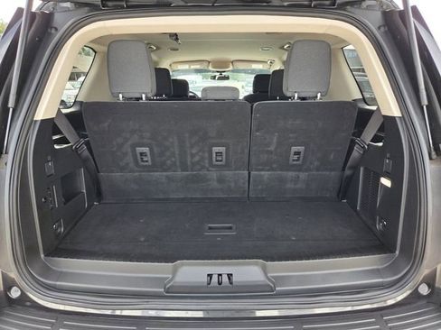 Certified 2022 Ford Expedition XLT RWD image 18