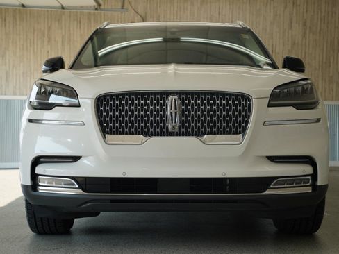Used 2021 Lincoln Aviator Reserve w/ Elements Package Plus RWD image 3