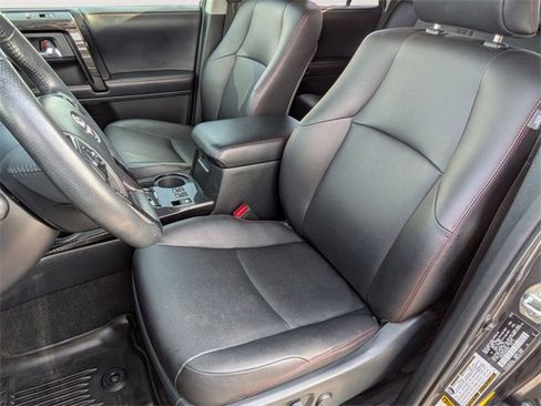 Used 2018 Toyota 4Runner TRD Off-Road Premium w/ Wilderness Package image 29