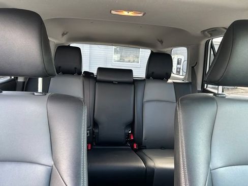 Used 2023 Toyota 4Runner SR5 Premium w/ Moonroof Package AWD/4WD image 17