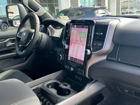 New 2026 RAM 1500 4x4 Crew Cab image 12