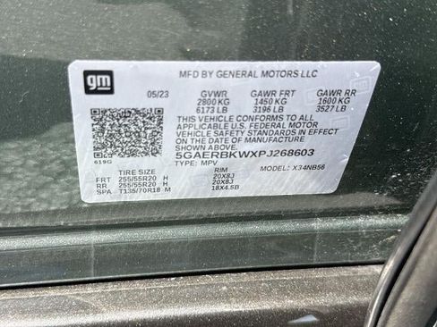 Certified 2023 Buick Enclave Essence w/ Experience Buick Package FWD image 33