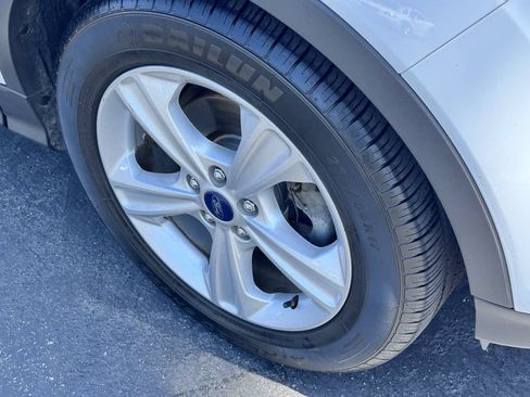 Used 2015 Ford Escape SE FWD image 20