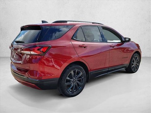 Used 2023 Chevrolet Equinox RS w/ LPO, Floor Liner Package FWD image 4