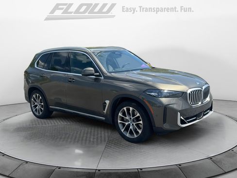 Used 2024 BMW X5 xDrive50e w/ Parking Assistance Package AWD/4WD image 1