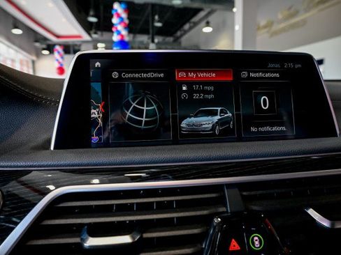 Used 2019 BMW 750i xDrive w/ M Sport Package AWD/4WD image 37