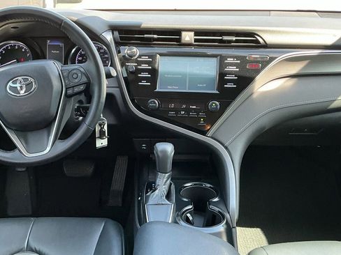 Used 2019 Toyota Camry SE image 20