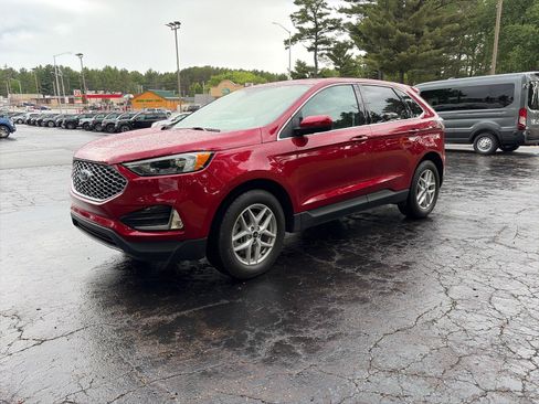 Used 2023 Ford Edge SEL w/ Convenience Package AWD/4WD image 3
