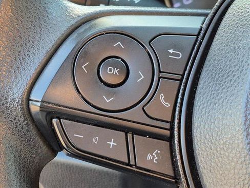 Used 2021 Toyota RAV4 XLE FWD image 14