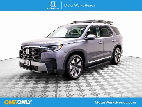 New 2026 Honda Pilot Touring image 1
