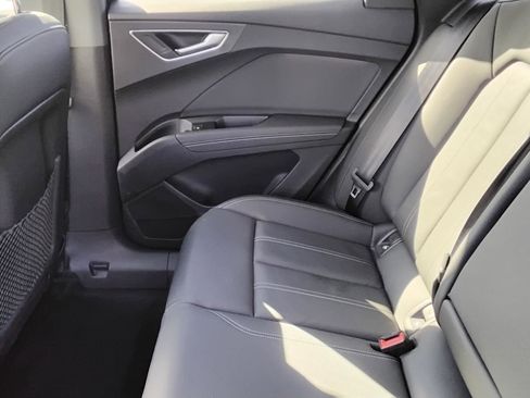 Certified 2024 Audi Q4 e-tron Premium Plus w/ Premium Plus image 20