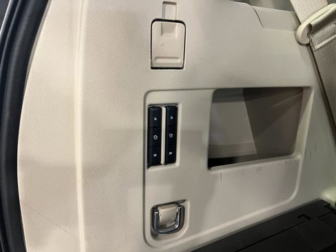 Used 2018 Lincoln Navigator Reserve w/ Technology Package image 37