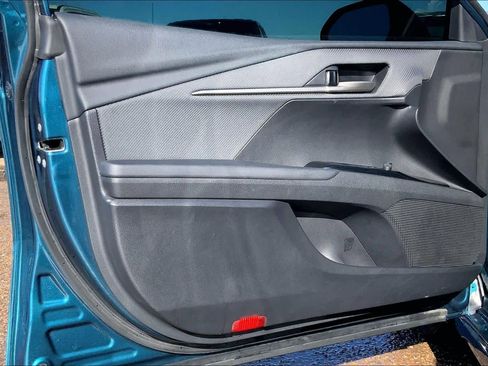 Used 2025 Toyota Camry SE w/ Convenience Package image 22